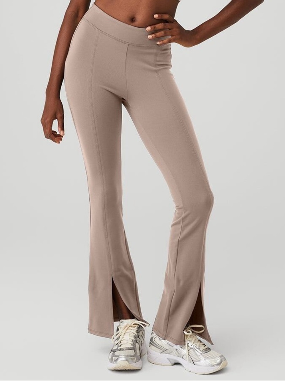 ALO Yoga Airbrush High-Waist Flutter Leggings in Taupe